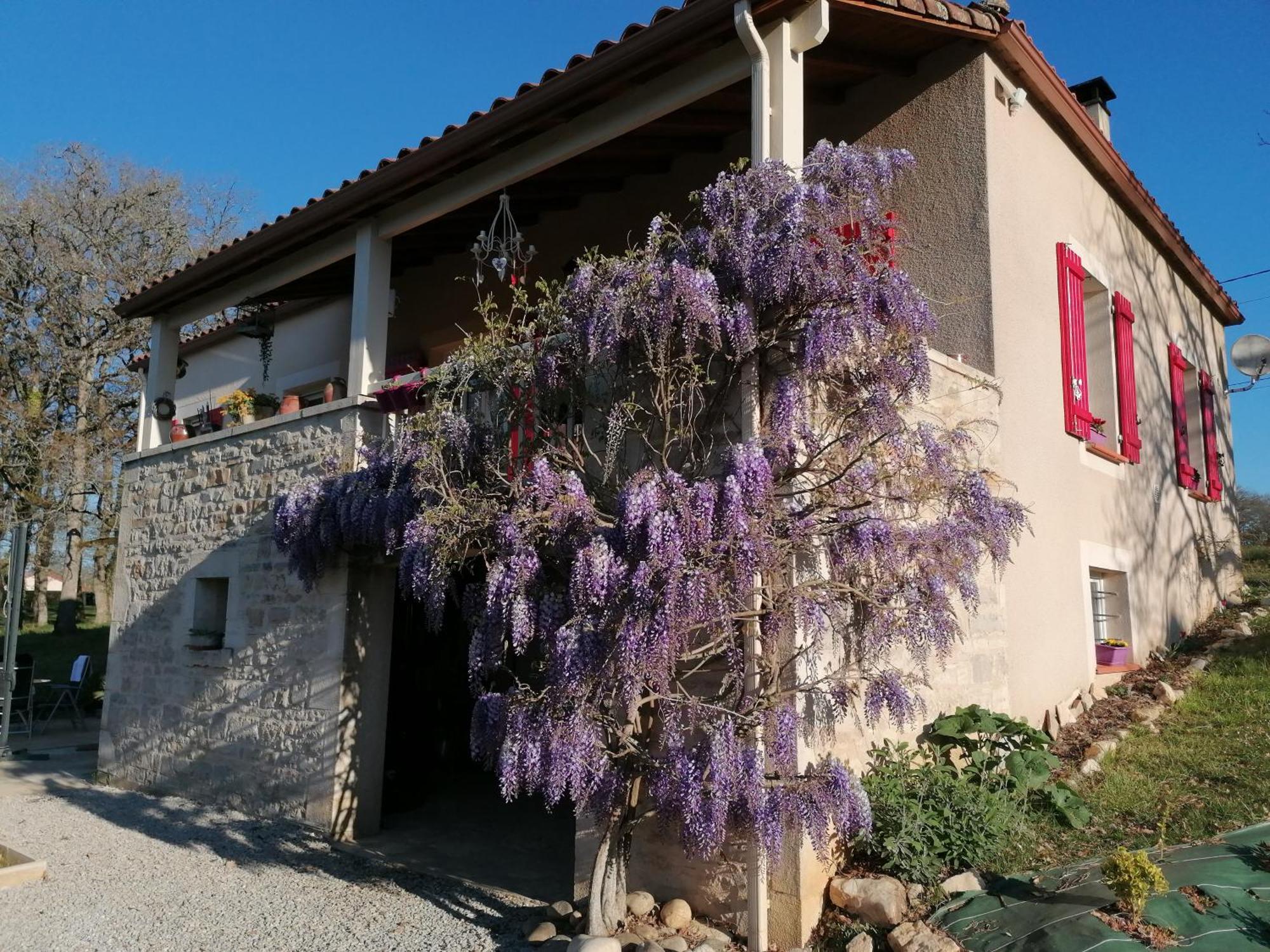 Le Colombie Gouleme Bed & Breakfast Concores Bagian luar foto