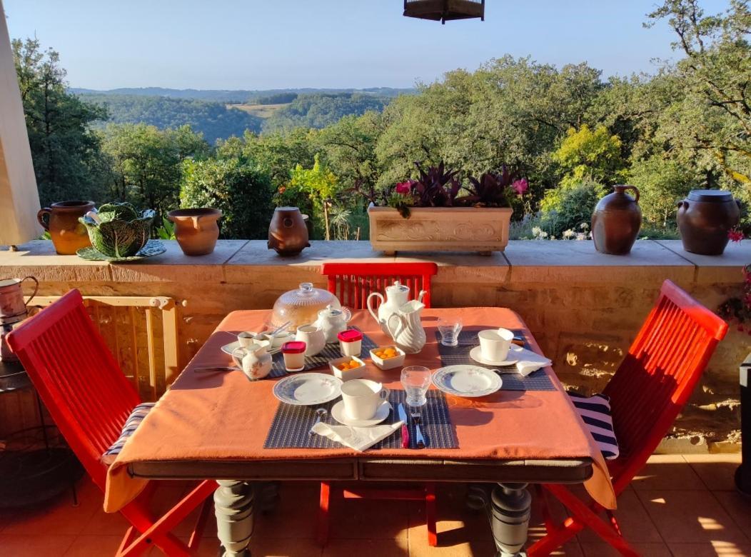 Le Colombie Gouleme Bed & Breakfast Concores Bagian luar foto